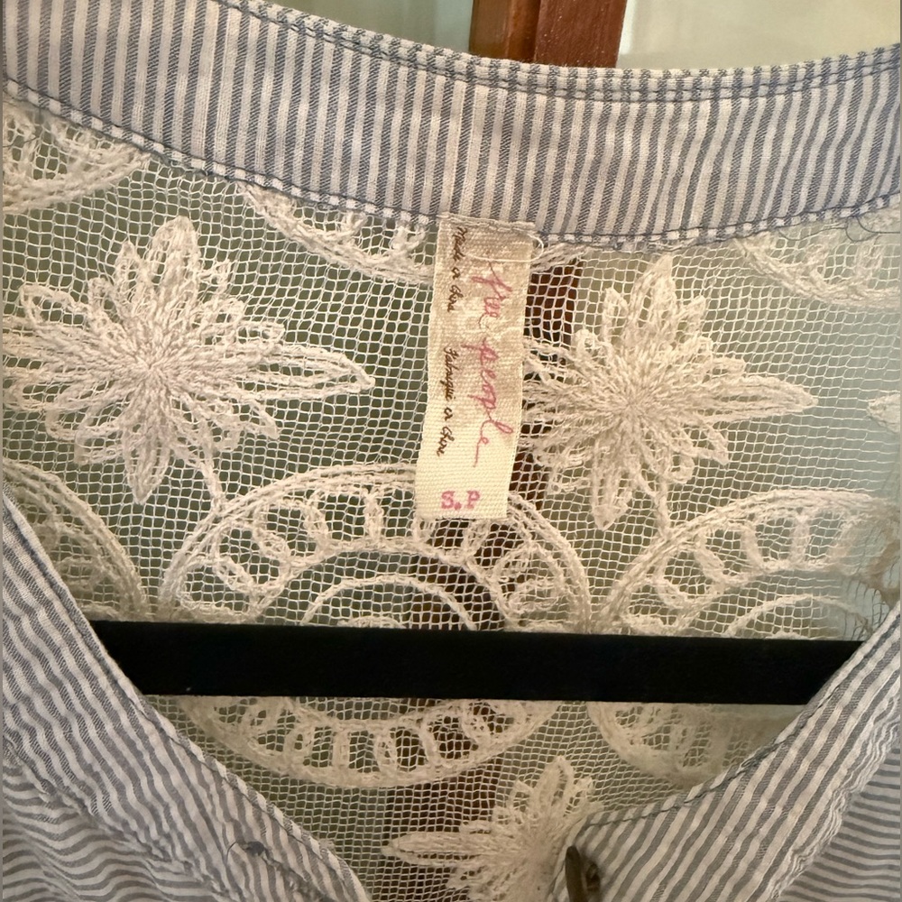 Free People Put Your Back Into It Lace Back Pale Blue Pinstripe Button-Down - S - Picture 4 of 5